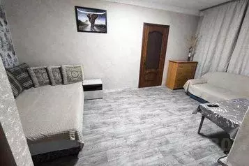 2-к кв. Ростовская область, Таганрог ул. Свободы, 32 (10.0 м) - Фото 0
