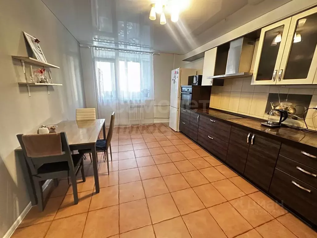 2-к кв. Оренбургская область, Оренбург Салмышская ул., 70/2 (77.2 м) - Фото 1