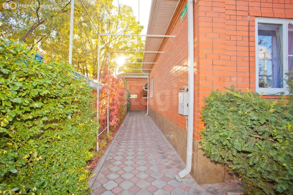 Дом в Славянск-на-Кубани, Комсомольская улица (200 м) - Фото 2