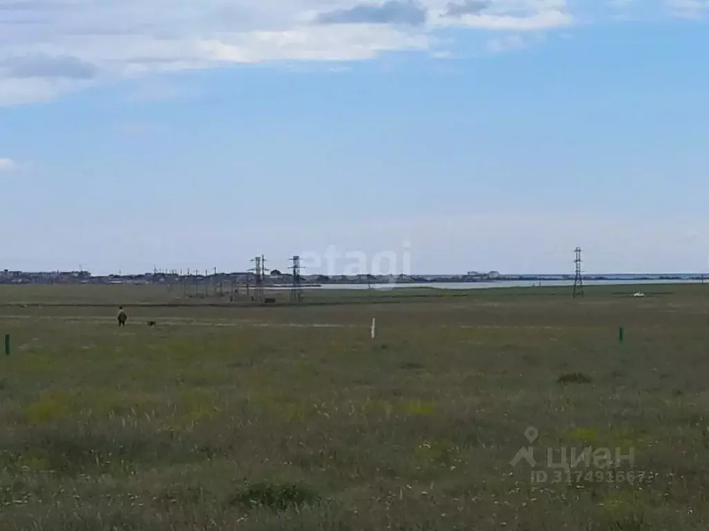 Участок в Крым, Сакский район, с. Уютное  (40.0 сот.) - Фото 0