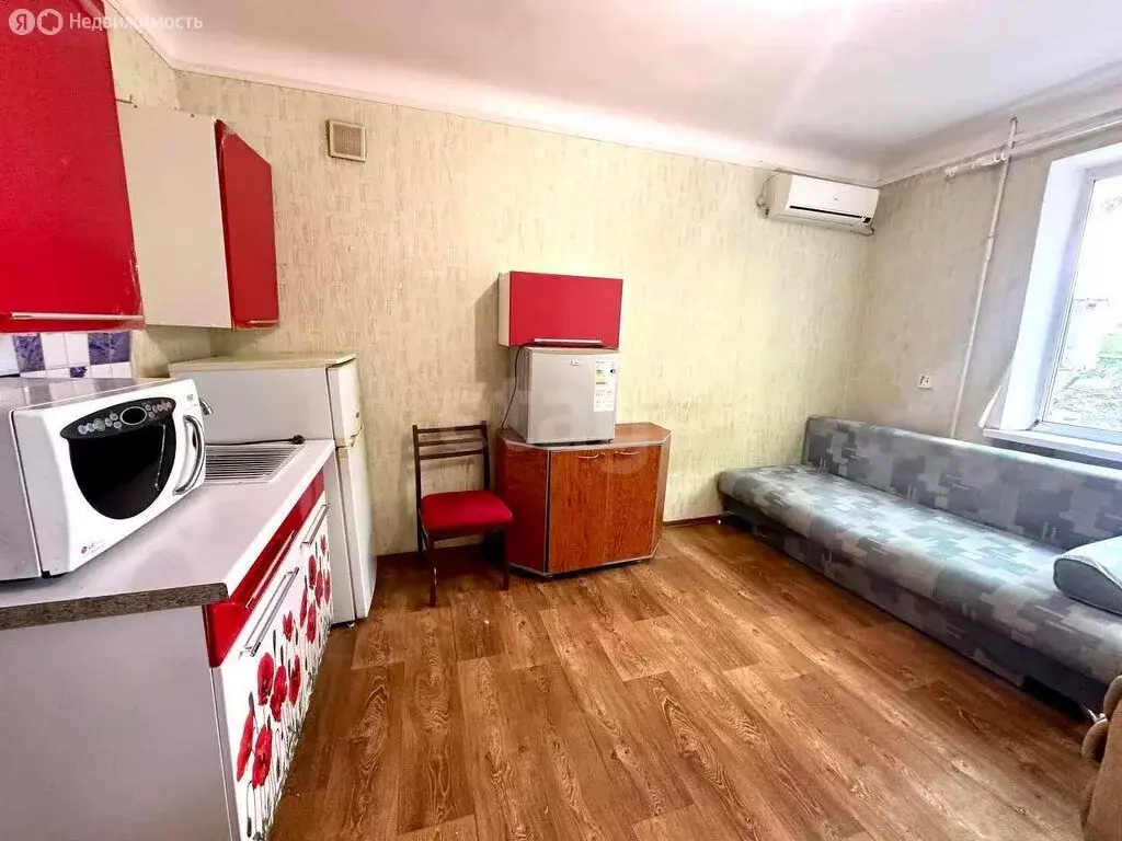 Квартира-студия: Ялта, улица Дзержинского, 29 (15 м) - Фото 0