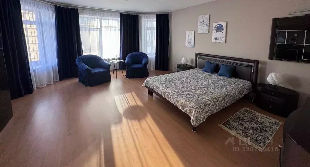 3-к кв. Свердловская область, Екатеринбург ул. Вайнера, 21 (107.0 м) - Фото 2