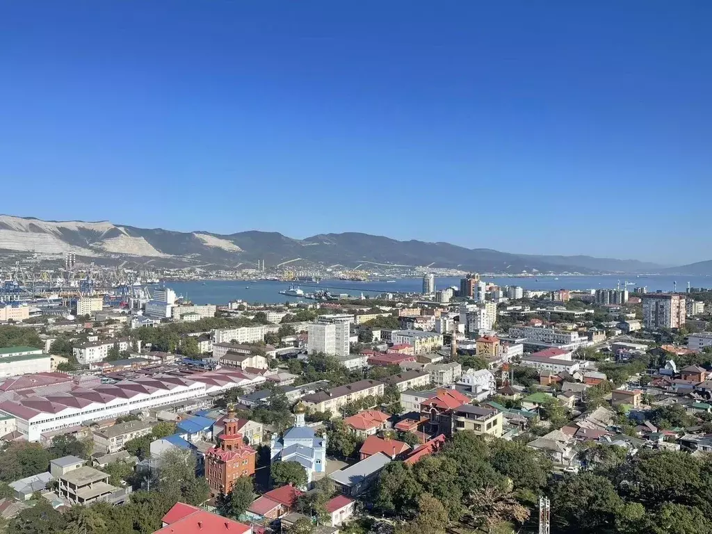 2-к кв. Краснодарский край, Новороссийск ул. Чайковского, 10А (68.0 м) - Фото 1