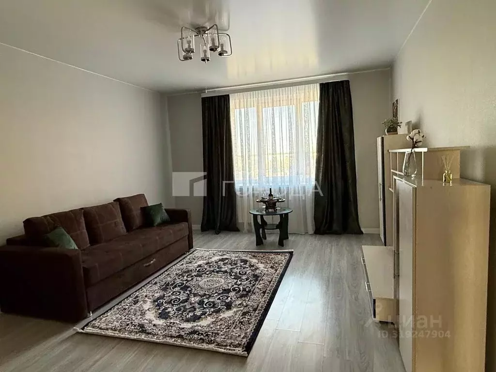 2-к кв. Новосибирская область, Новосибирск ул. Есенина, 67 (72.0 м) - Фото 1