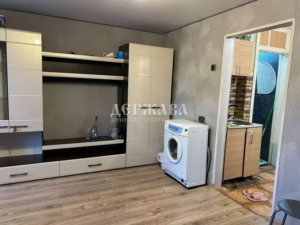 1-к кв. Белгородская область, Старый Оскол Интернациональный мкр, 29 ... - Фото 1