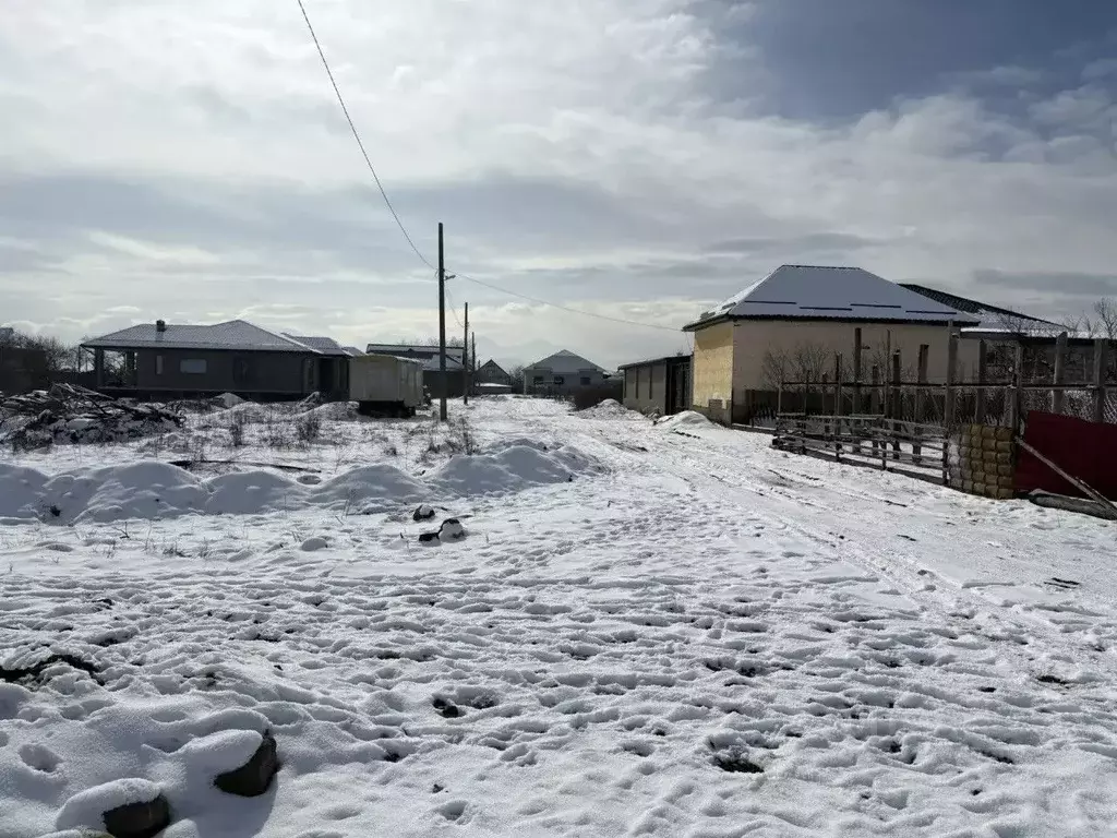 Участок в Кабардино-Балкария, Чегемский район, с. Шалушка пер. 8 Марта ... - Фото 1