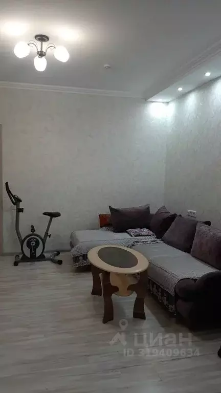 2-к кв. Саха (Якутия), Якутск ул. Крупской, 37Б (57.0 м) - Фото 1