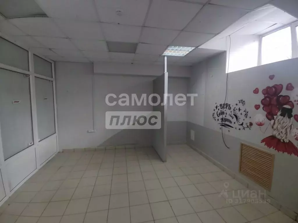 Помещение свободного назначения в Татарстан, Казань Ленинградская ул., ... - Фото 0