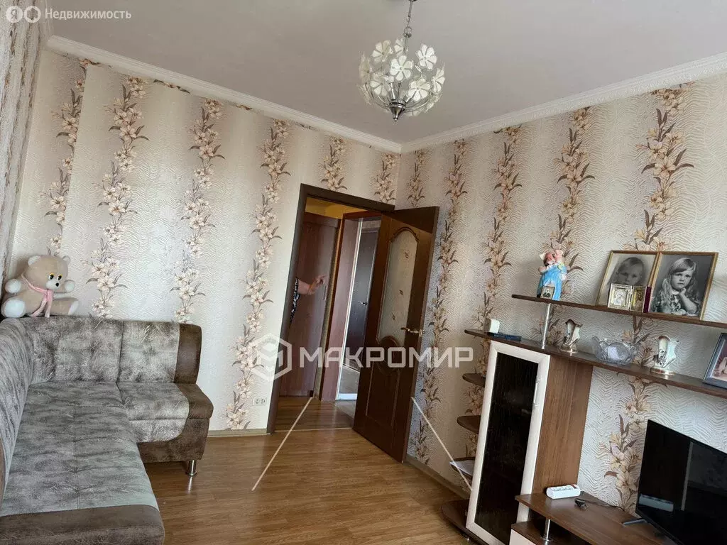 1-комнатная квартира: Челябинск, улица Молодогвардейцев, 17А (32.1 м) - Фото 2