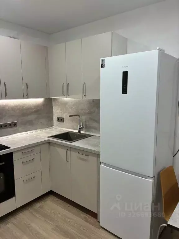 2-к кв. Москва ул. Большое Понизовье, 8 (36.0 м) - Фото 1