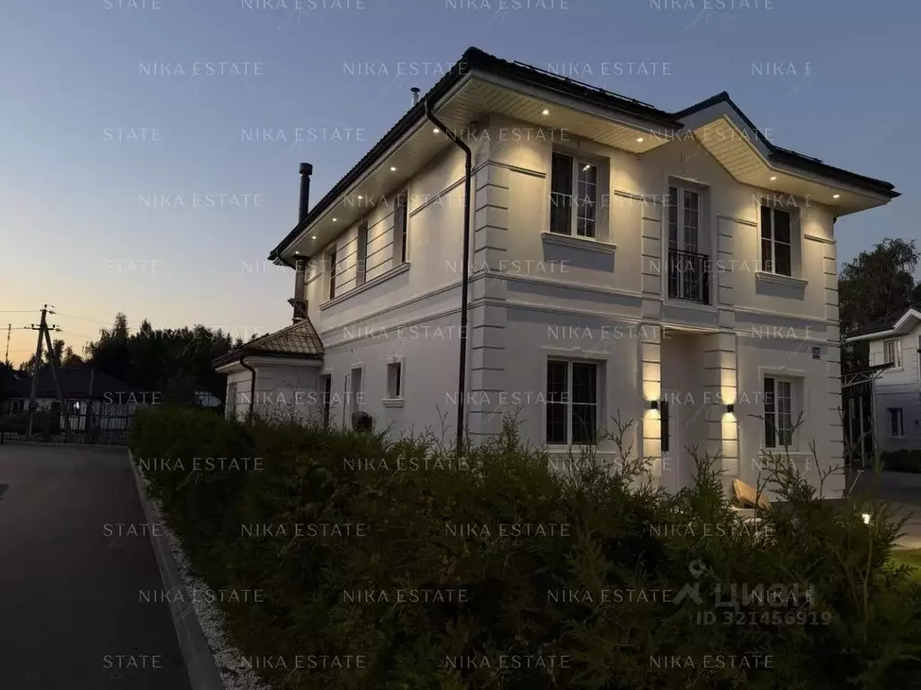 Коттедж в Москва Филатов Луг СНТ, ул. Садовая (200 м) - Фото 1