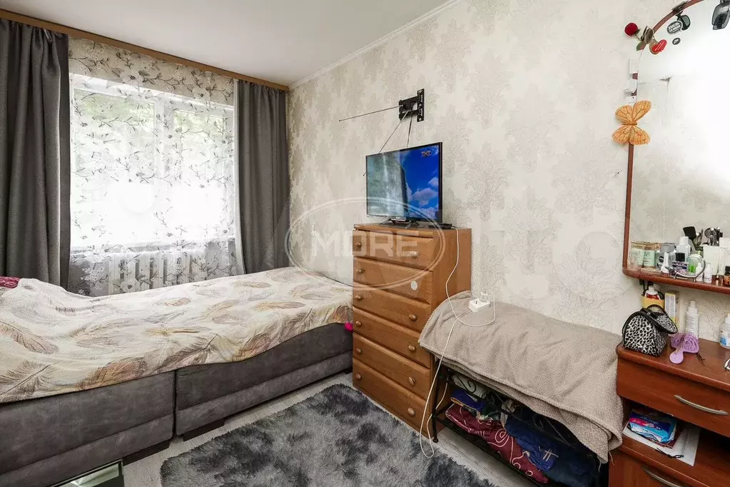 Комната 14,8 м в 5-к., 1/5 эт. - Фото 1