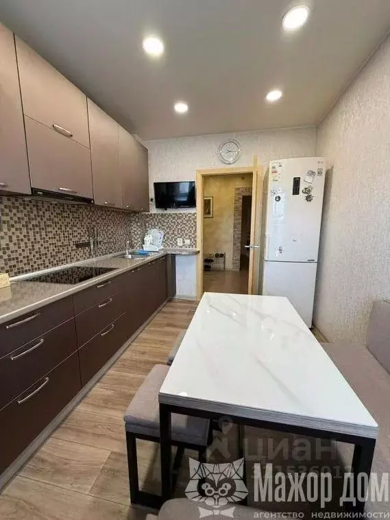 3-к кв. Саха (Якутия), Нерюнгри Чурапчинская ул., 47 (67.1 м) - Фото 1
