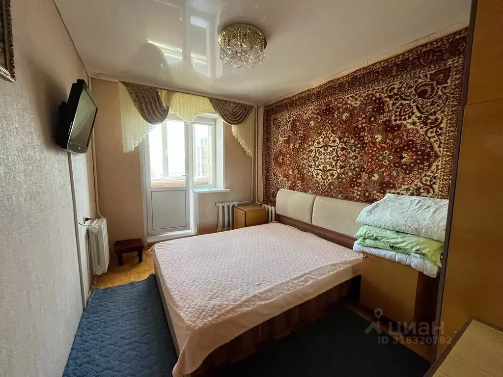 3-к кв. Удмуртия, Ижевск ул. 30 лет Победы, 4В (50.0 м) - Фото 0