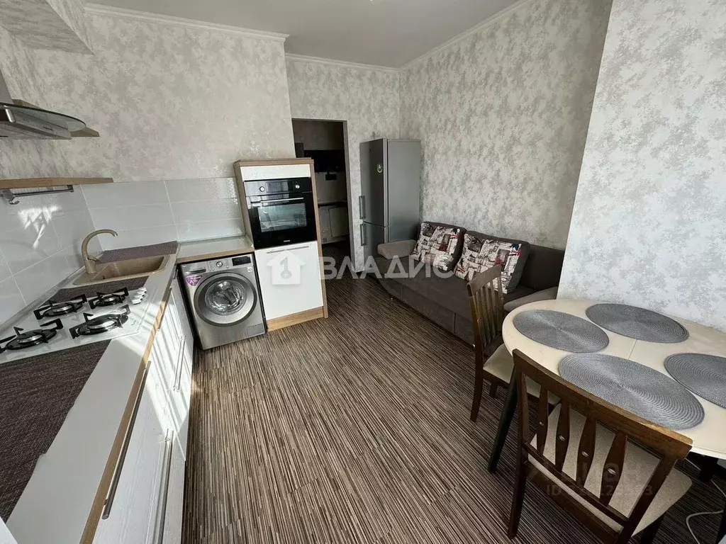 1-к кв. Калининградская область, Калининград ул. Баженова, 13 (40.0 м) - Фото 1