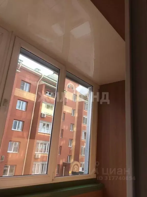 2-к кв. Новосибирская область, Новосибирск ул. Кирова, 108 (64.0 м) - Фото 0