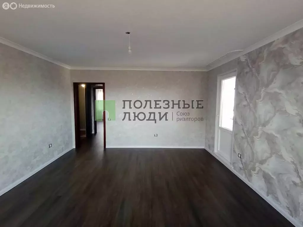 2-комнатная квартира: Красноярск, улица Алексеева, 24к1 (61.5 м) - Фото 1