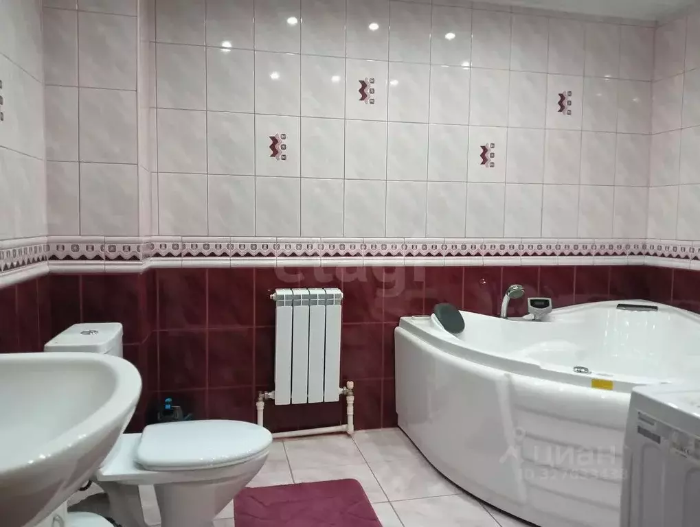 Дом в Удмуртия, Можга Можгинский район, Кольцевая ул., 39 (236 м) - Фото 1