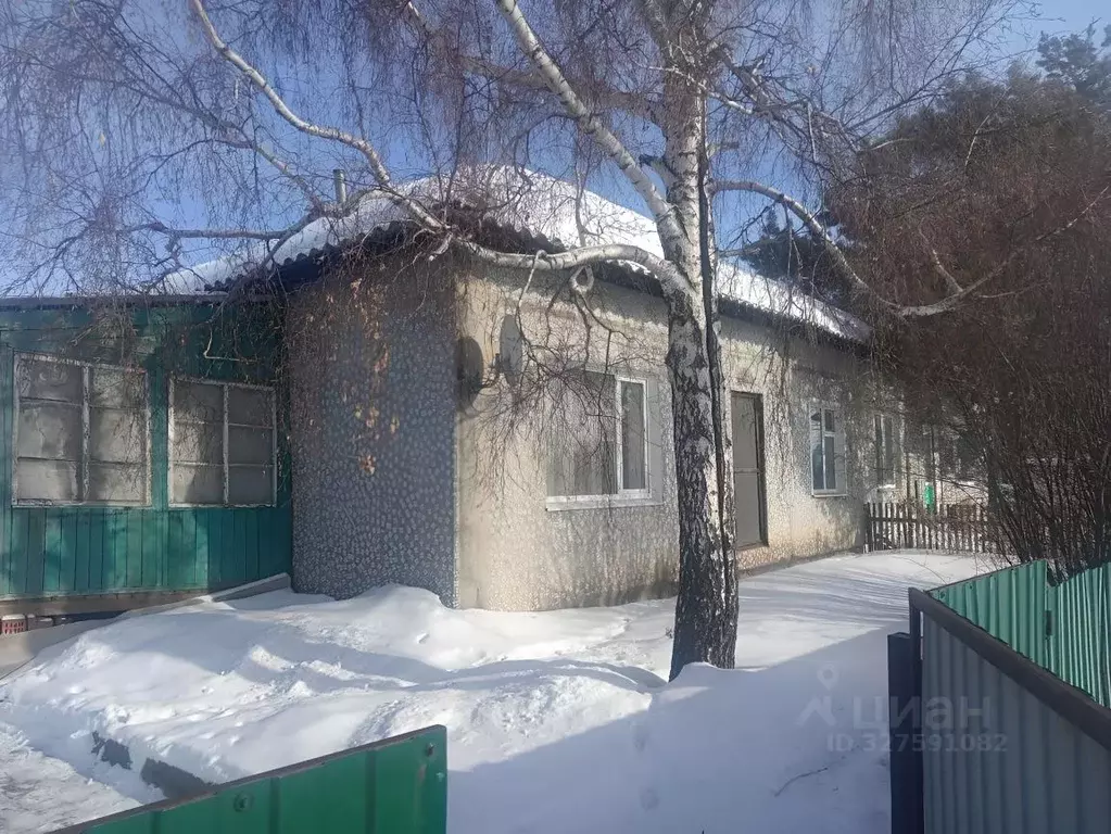 3-к кв. Омская область, Кормиловский район, с. Георгиевка ул. ... - Фото 2