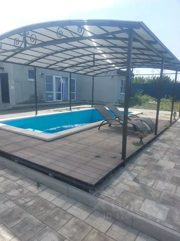 Дом в Краснодарский край, Темрюкский район, Ахтанизовская ст-ца ... - Фото 1