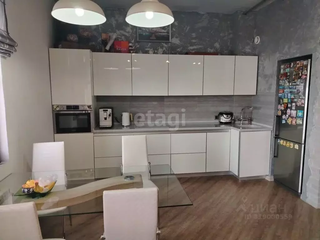 3-к кв. Хабаровский край, Хабаровск ул. Дзержинского, 64 (96.2 м) - Фото 0