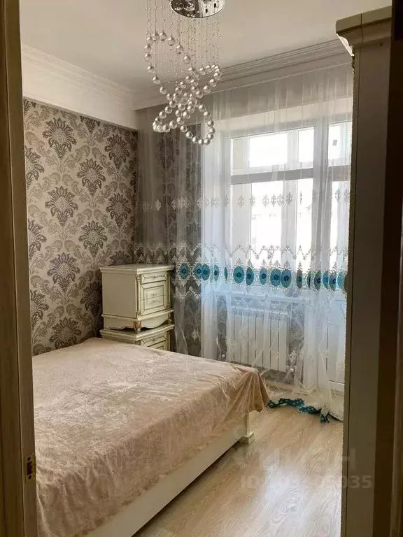 2-к кв. Дагестан, Каспийск ул. Магомедали Магомеджановa, 8 (40.0 м) - Фото 0