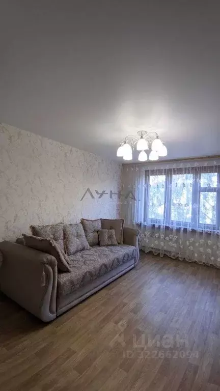 3-к кв. Татарстан, Набережные Челны 29-й комплекс, 12 (58.2 м) - Фото 1