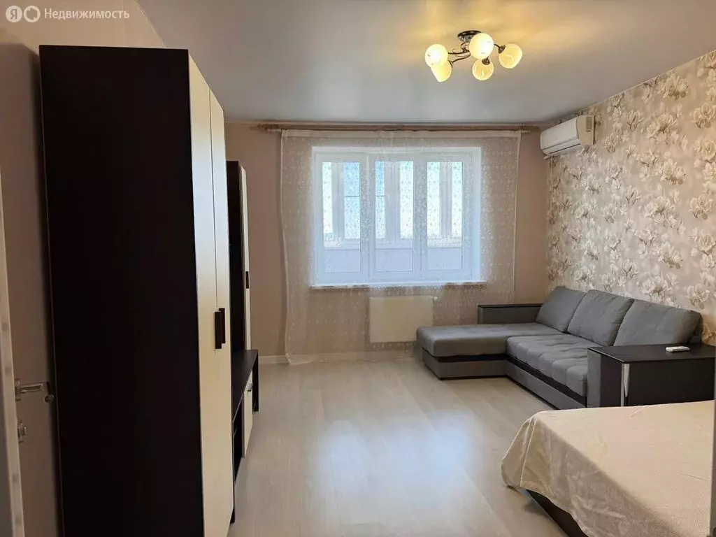 1-комнатная квартира: Краснодар, улица имени Невкипелого, 18к2 (43.6 ... - Фото 1