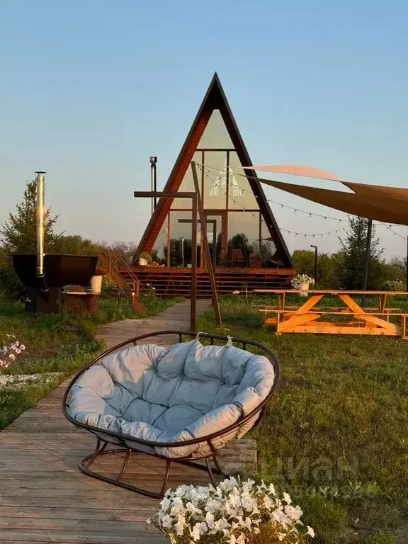 Дом в Саратовская область, Энгельсский район, Красноярское ... - Фото 0