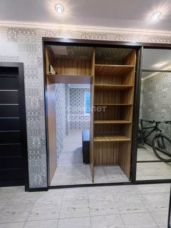 2-к кв. Омская область, Омск ул. Красный Путь, 137/2 (63.3 м) - Фото 1