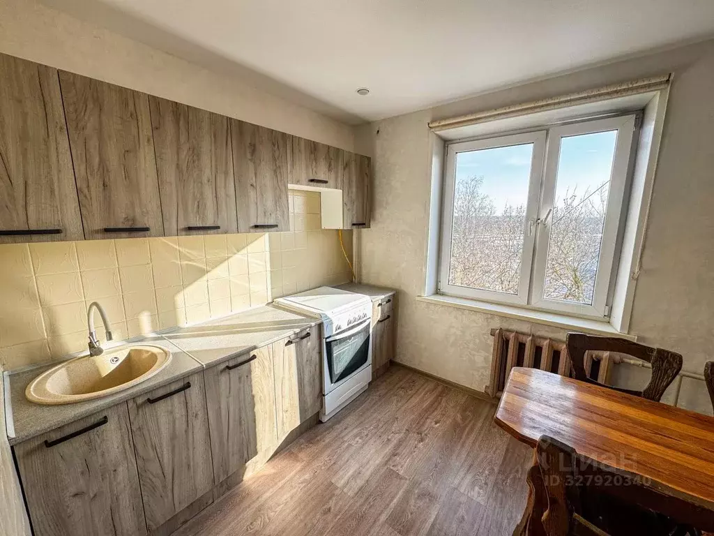 2-к кв. Московская область, Серпухов Тяговая ул., 5 (50.9 м) - Фото 2