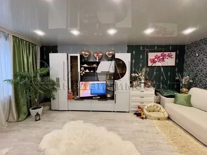 Комната Псковская область, Псков ул. Труда, 55 (30.5 м) - Фото 2