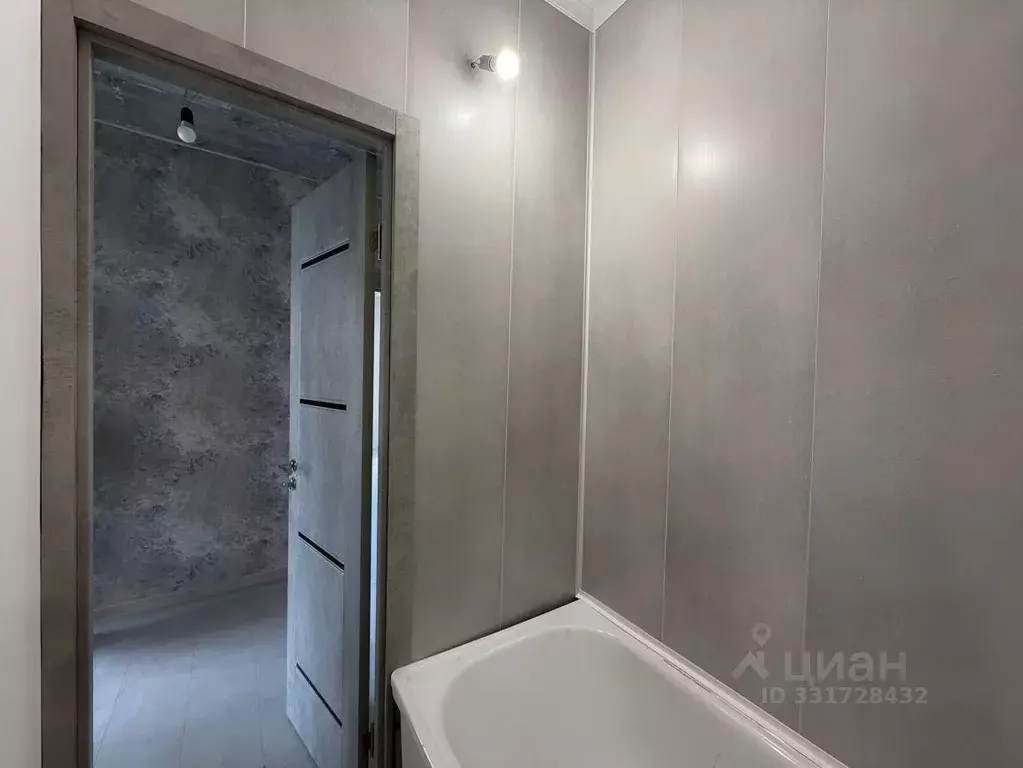 3-к кв. Москва Синявинская ул., 11к1 (71.0 м) - Фото 1