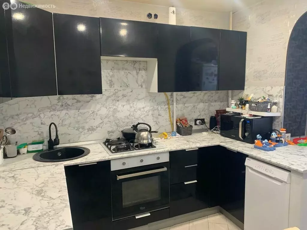 2-комнатная квартира: Псков, Коммунальная улица, 50 (53.5 м) - Фото 2