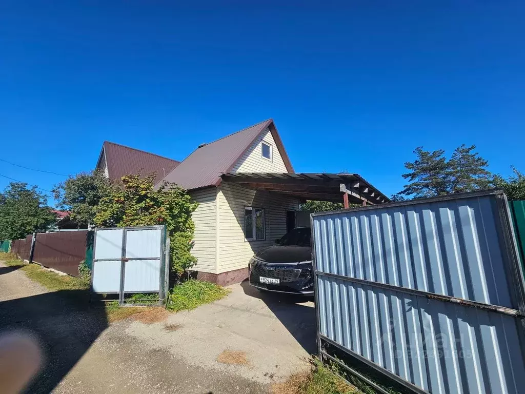 Дом в Саратовская область, Балаковский район, Натальинское ... - Фото 0