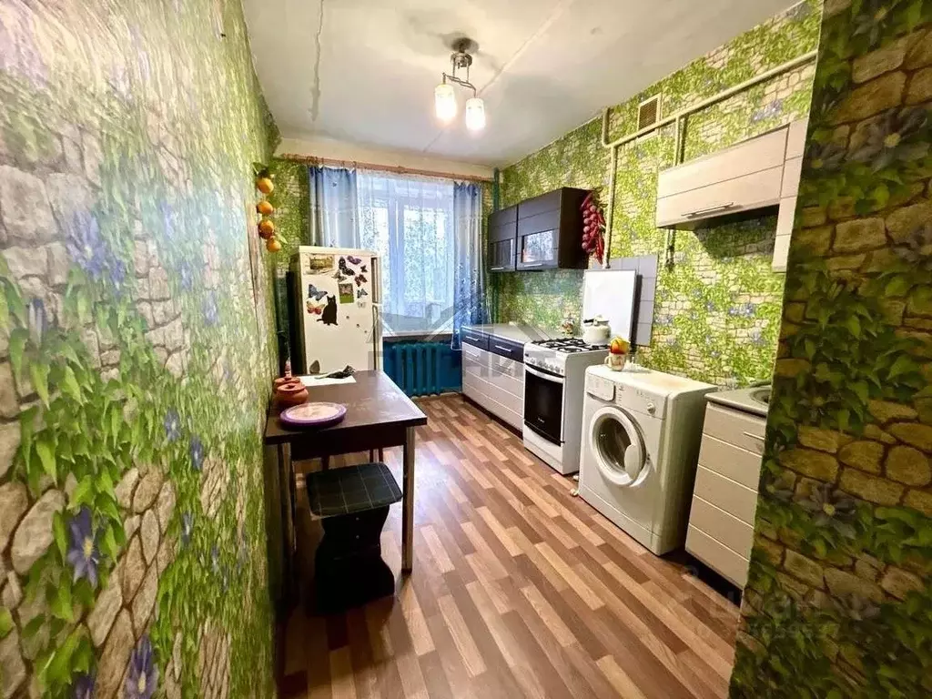 3-к кв. Новгородская область, Малая Вишера Школьная ул., 16 (58.1 м) - Фото 2