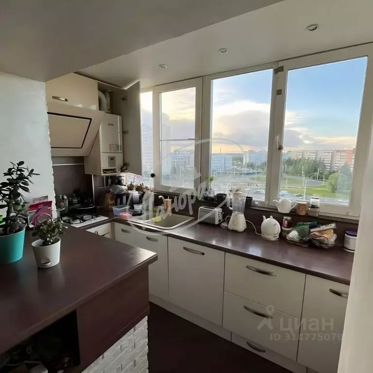 2-к кв. Калужская область, Калуга ул. Фомушина, 3 (73.4 м) - Фото 2