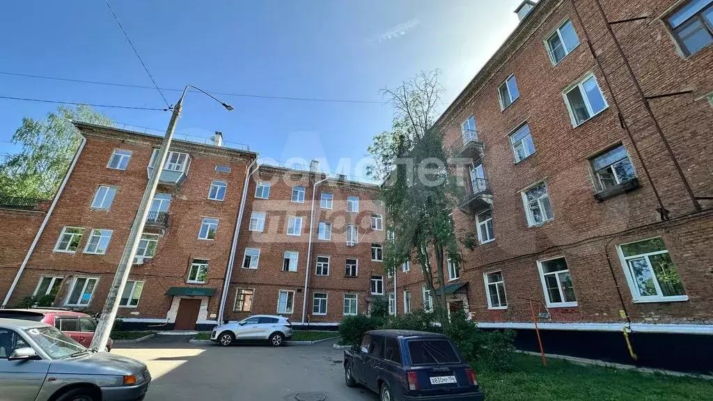 Комната 18 м в 3-к., 2/4 эт. - Фото 0