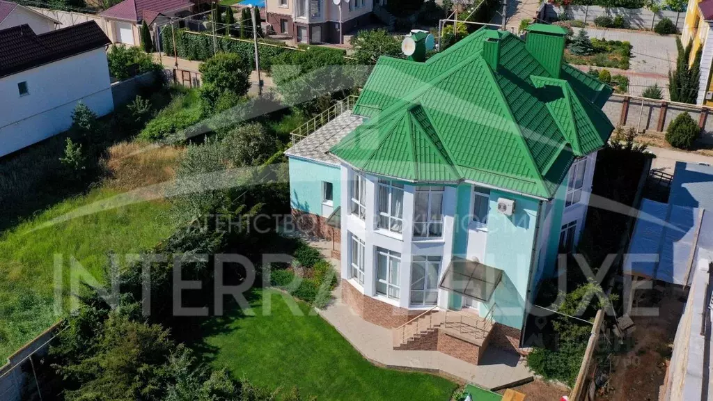 Дом в Севастополь Мираж садовое товарищество, А сектор, 10А (315 м) - Фото 0