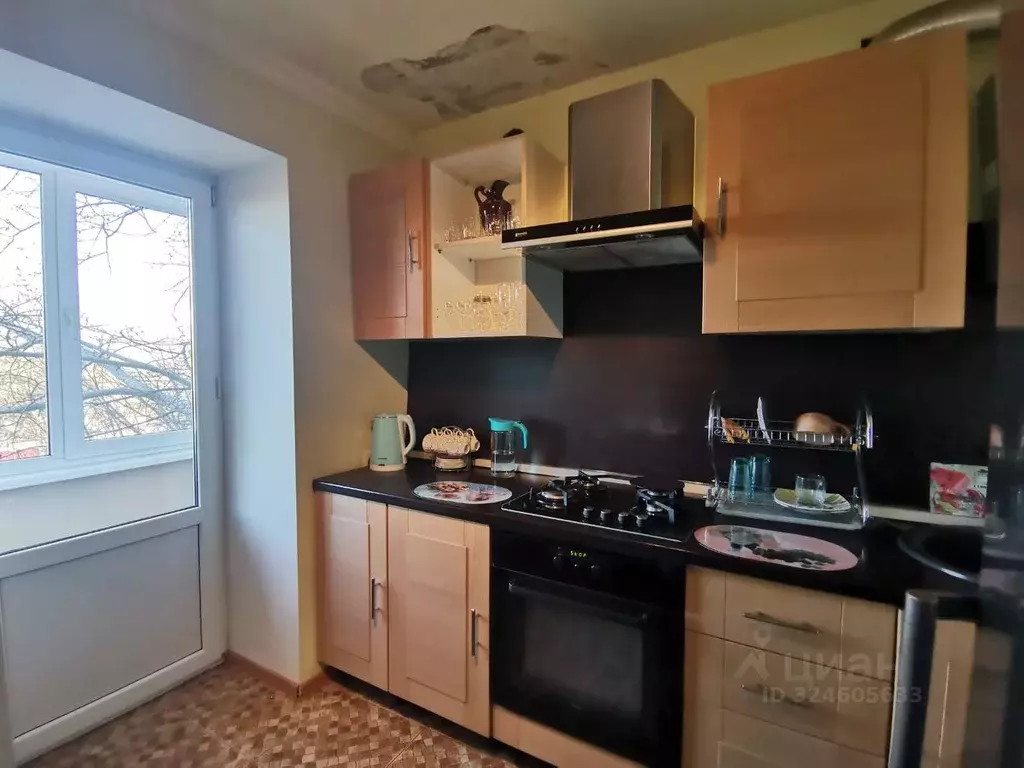 3-к кв. Астраханская область, Астрахань Заводская пл., 58 (68.0 м) - Фото 1