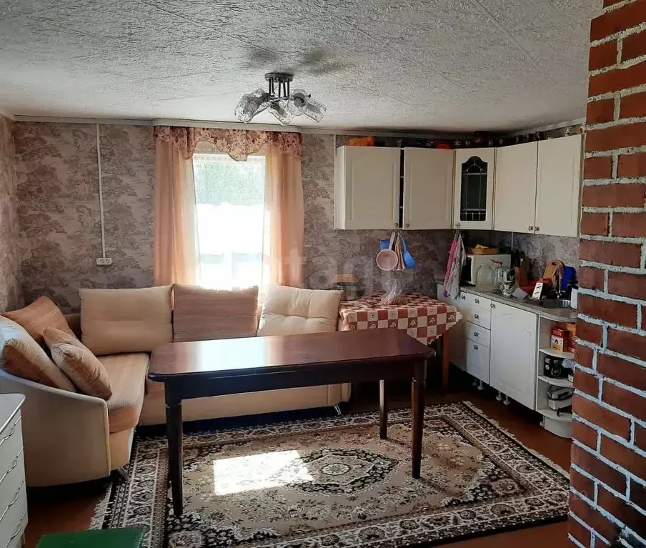 Дом в Смоленская область, Велижский муниципальный округ, д. Малое ... - Фото 1