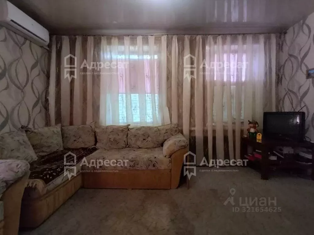 Дом в Волгоградская область, Среднеахтубинский район, Фрунзенское ... - Фото 1