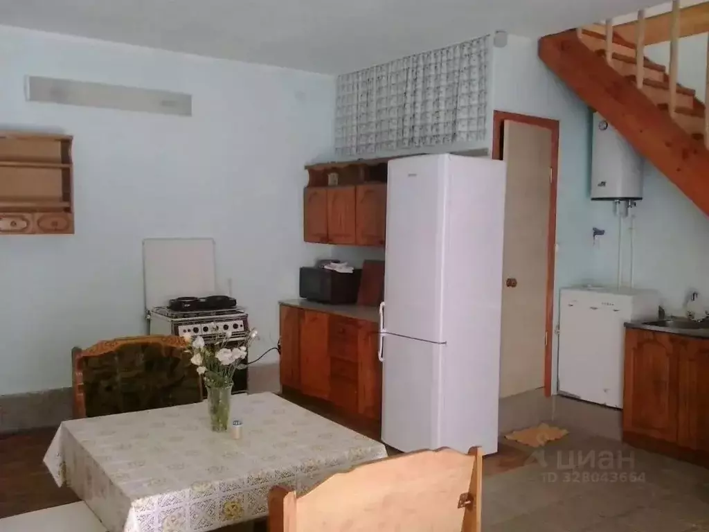 Гараж в Краснодарский край, Геленджик ул. Леселидзе, 31 (76 м) - Фото 1