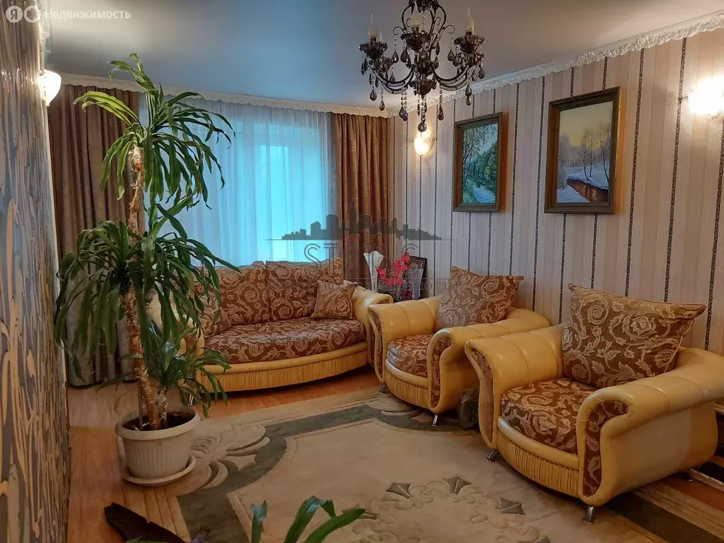 3-комнатная квартира: Ртищево, улица Ильича, 2 (58.7 м) - Фото 0