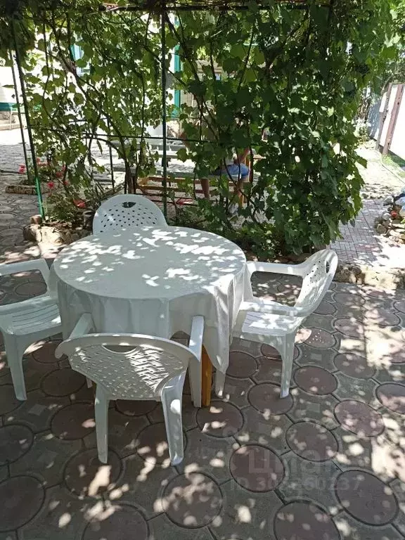 Комната Оренбургская область, Соль-Илецк ул. Александрова, 4/2 - Фото 1