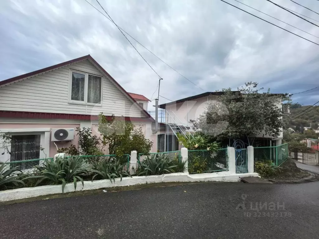 Дом в Краснодарский край, Сочи Таежная ул., 10 (229 м) - Фото 1