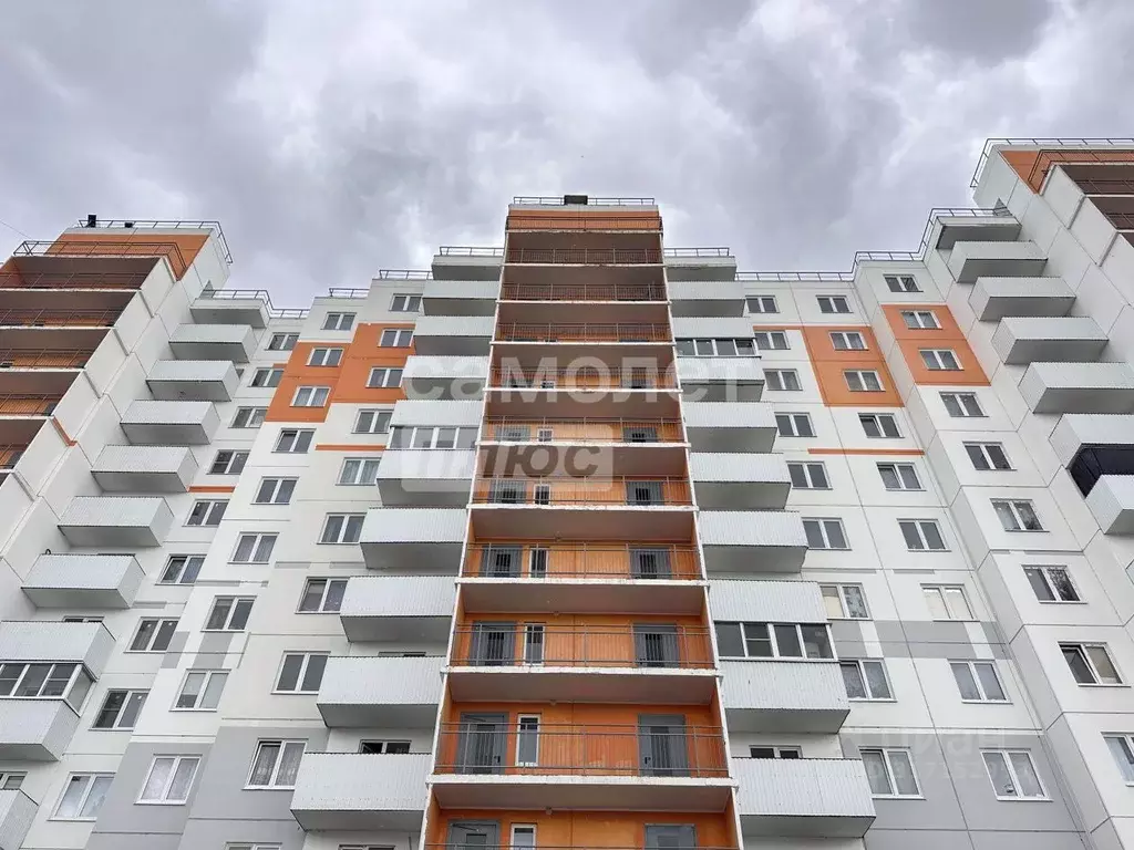 3-к кв. Санкт-Петербург пос. Шушары, Московское ш., 258к1 (80.5 м) - Фото 0