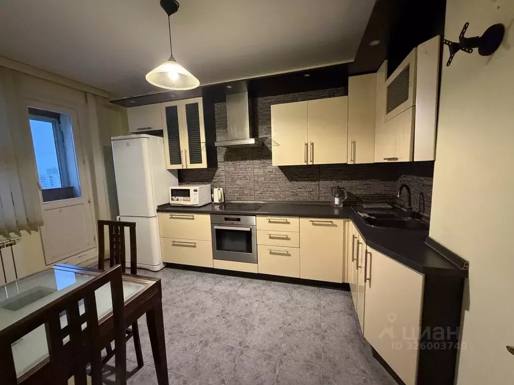 2-к кв. Москва ул. Адмирала Лазарева, 23 (66.4 м) - Фото 1