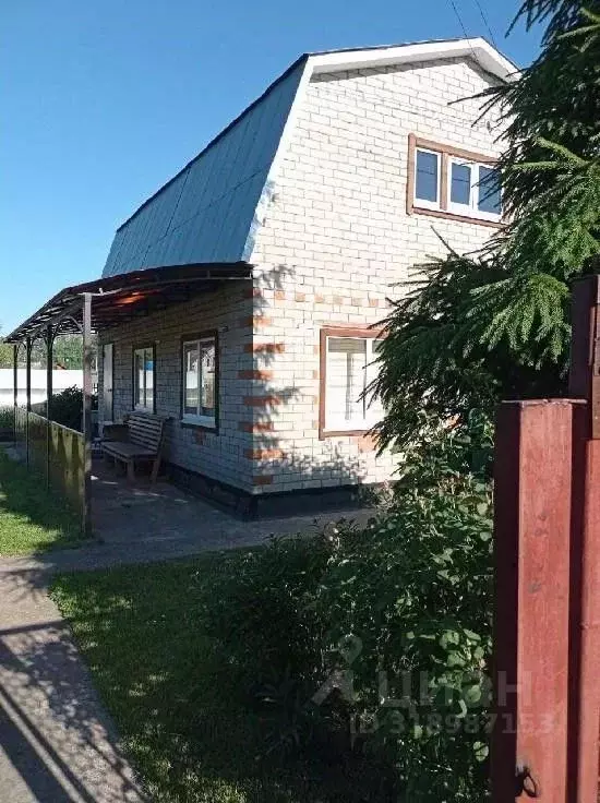Дом в Самарская область, Ставропольский район, с. Верхнее Санчелеево ... - Фото 0