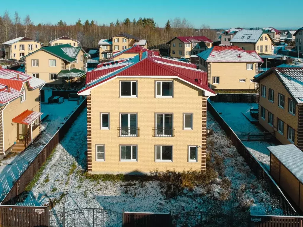 Таунхаус в Ленинградская область, Всеволожский район, Агалатовское ... - Фото 0